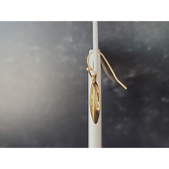 Dangling Gold Tone Metal Pierced Earrings Vintage Costume Jewelry - Picture 5 of 10